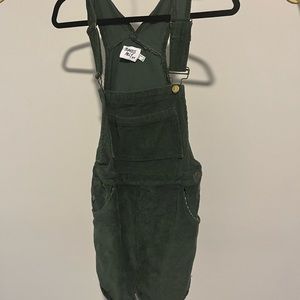 Princess Polly Velvet Overalls - size 6